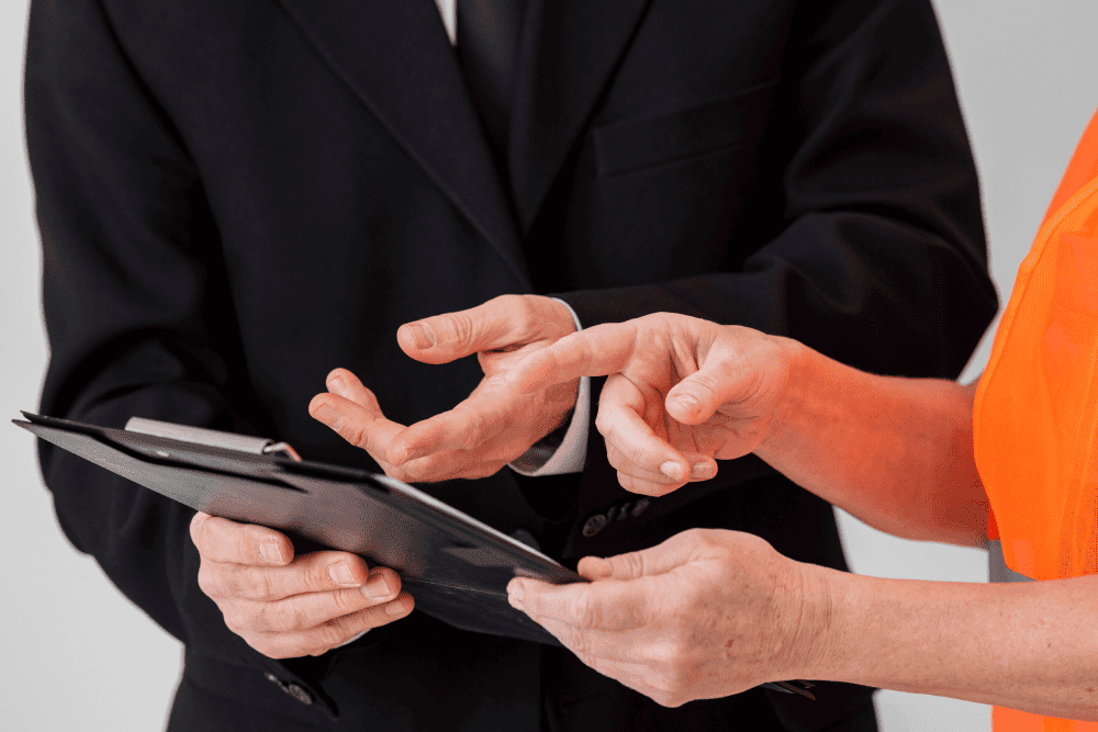 Real time incident reporting in health and safety management